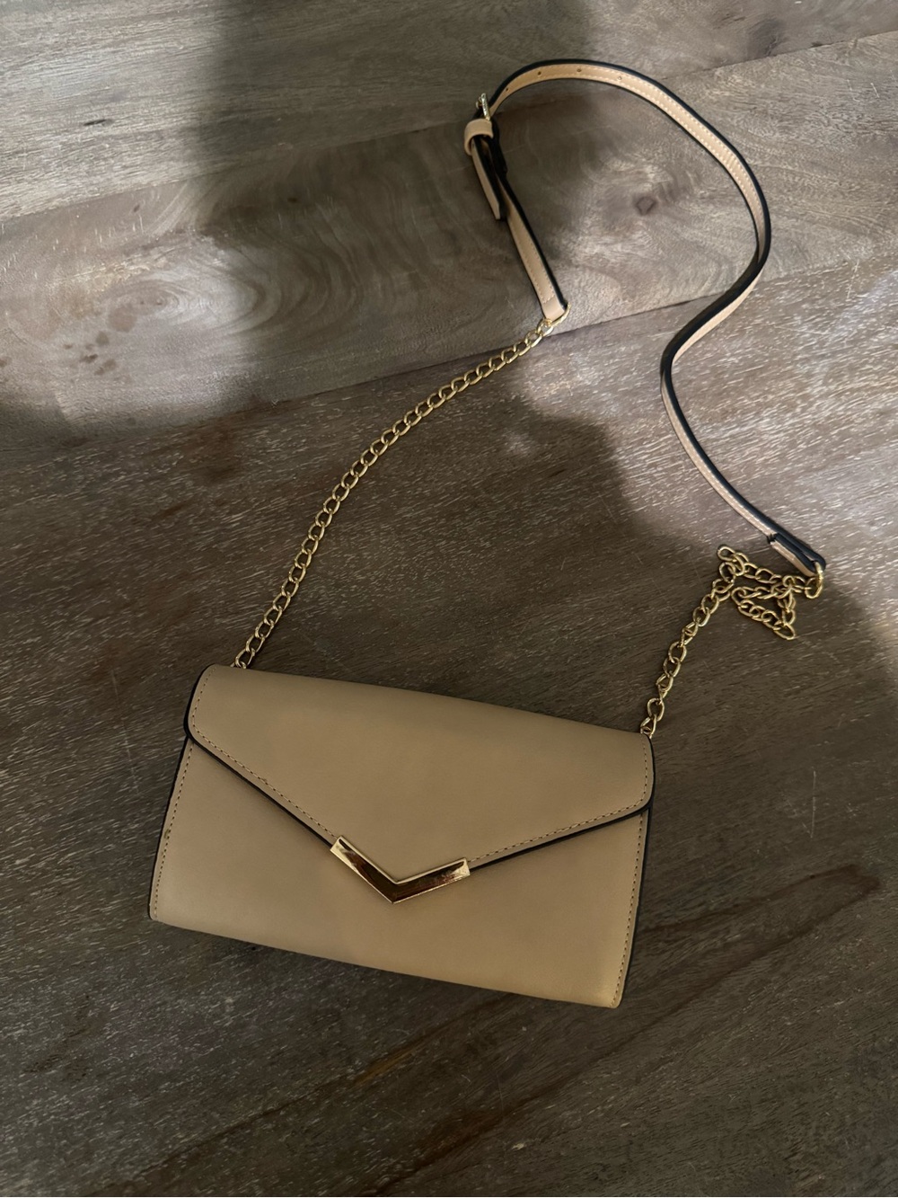 Beige Crossbody Wallet Bag with Gold Chain Strap